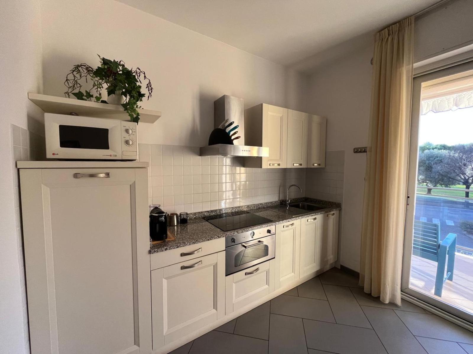 Dea Apartments Αλμπένγκα Εξωτερικό φωτογραφία