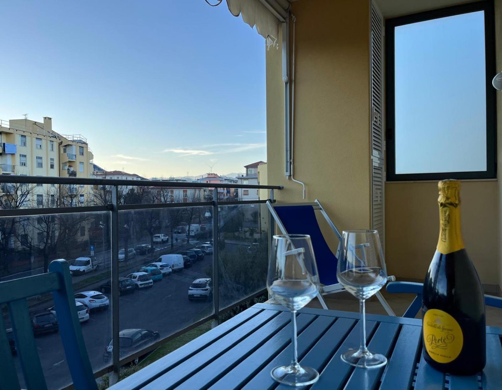 Dea Apartments Αλμπένγκα Εξωτερικό φωτογραφία